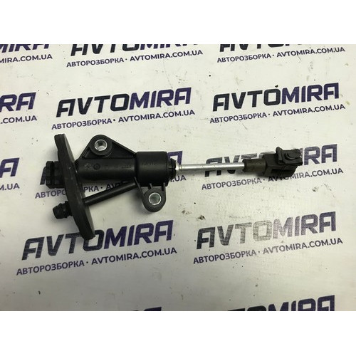 Головний циліндр зчеплення Opel Corsa D 2006-2014 5679358